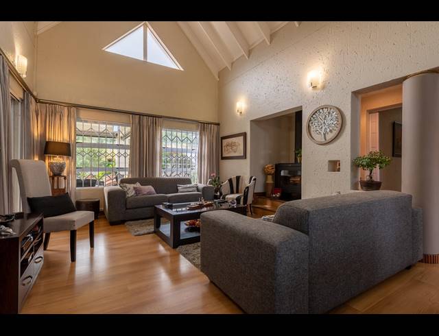 3 BEDROOM TOWNHOUSE SOLD IN GLENVISTA
